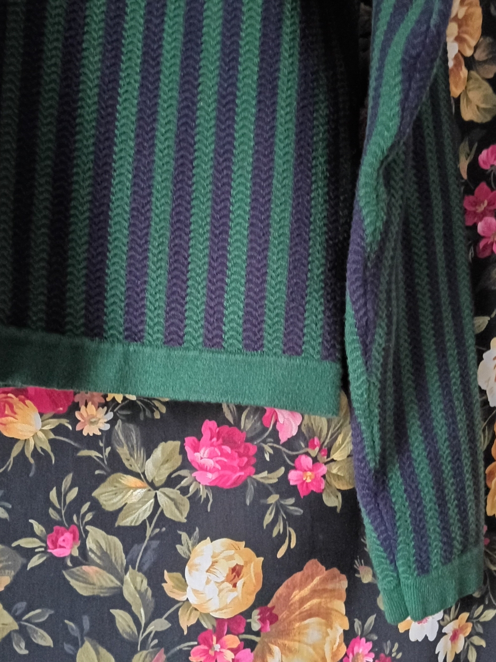 Emerson Lang Green & Navy Striped Button-Front Sweater Jacket - Picture 2 of 9